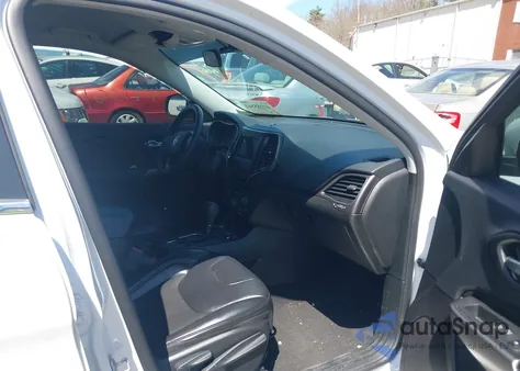 2020 Jeep Cherokee Latitude Plus 4X4 z USA, uszkodzony, nr VIN 1C4PJMLB5LD651461